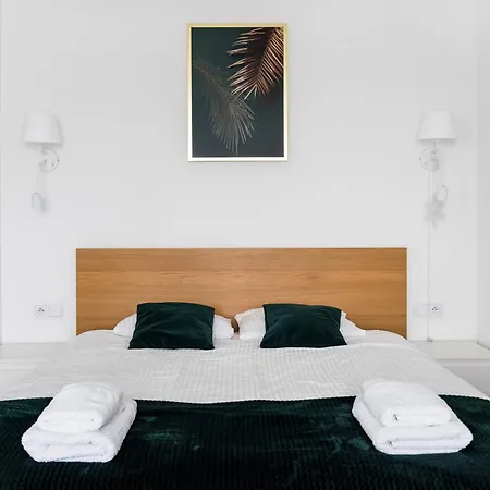 Bella Casa Premium - 117a Kobierzynska *