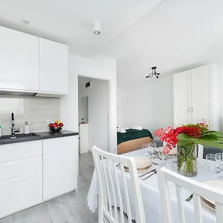 Bella Casa Premium - 117a Kobierzynska Апартаменты
